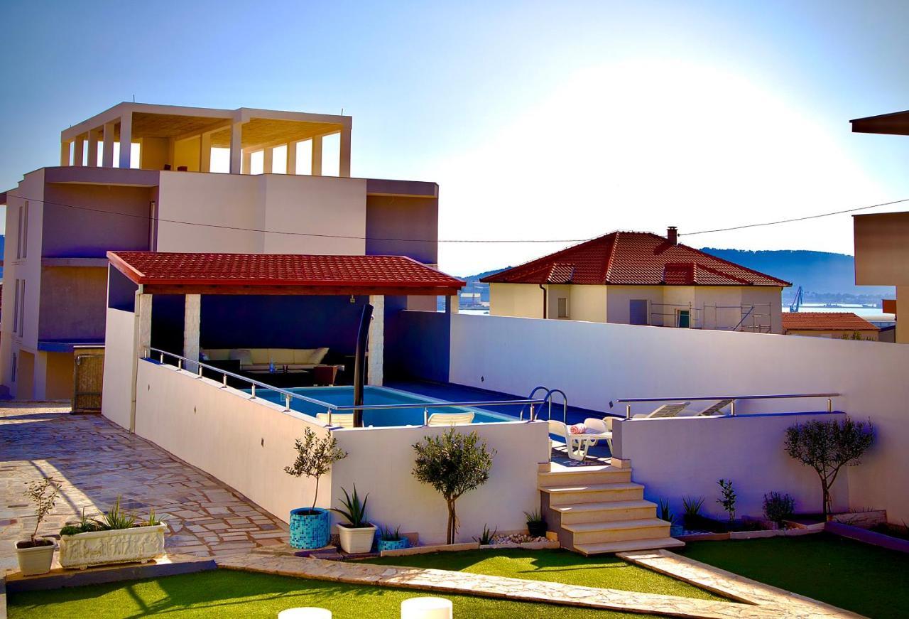 Villa Ana Kastel Sucurac Luaran gambar