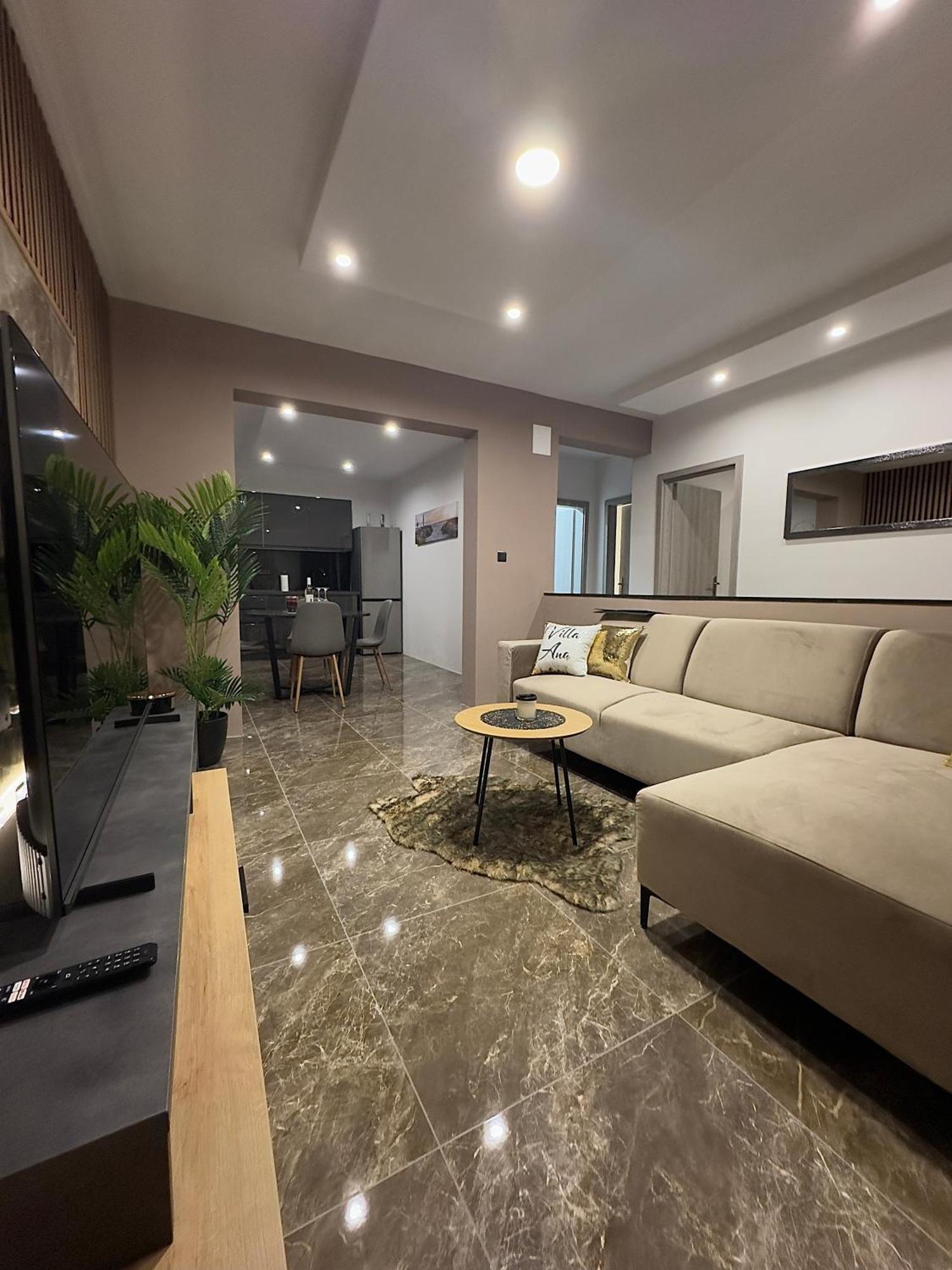 Villa Ana Kastel Sucurac Luaran gambar