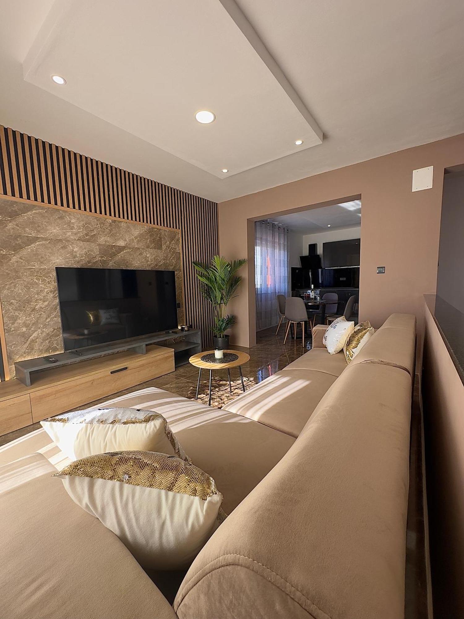Villa Ana Kastel Sucurac Luaran gambar