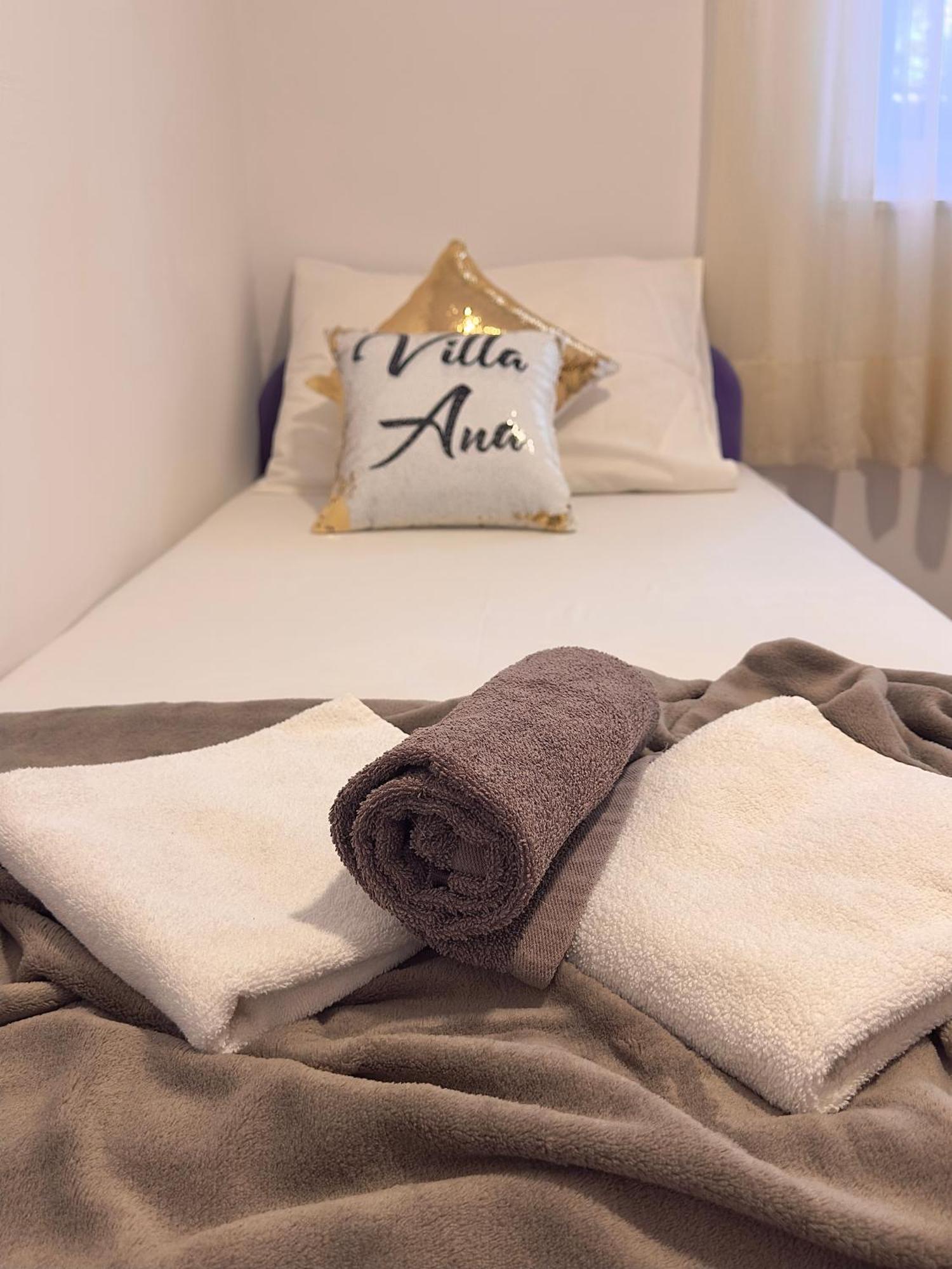 Villa Ana Kastel Sucurac Luaran gambar