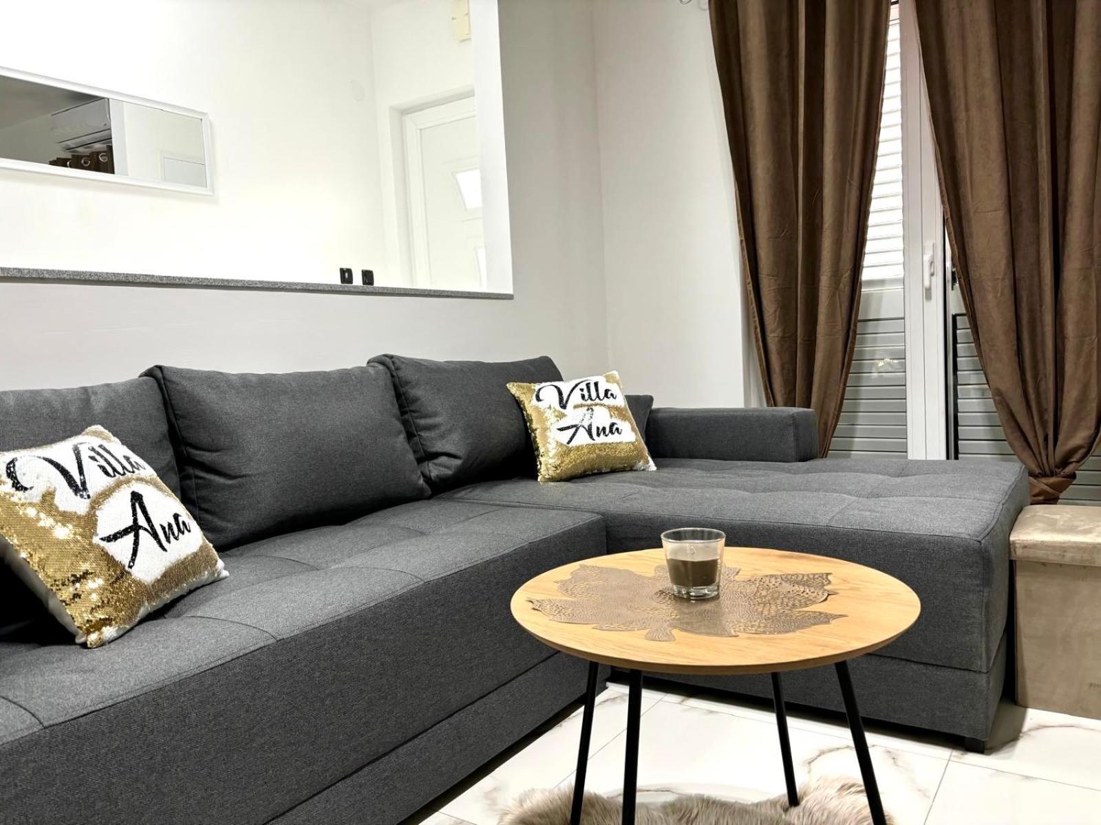 Villa Ana Kastel Sucurac Luaran gambar