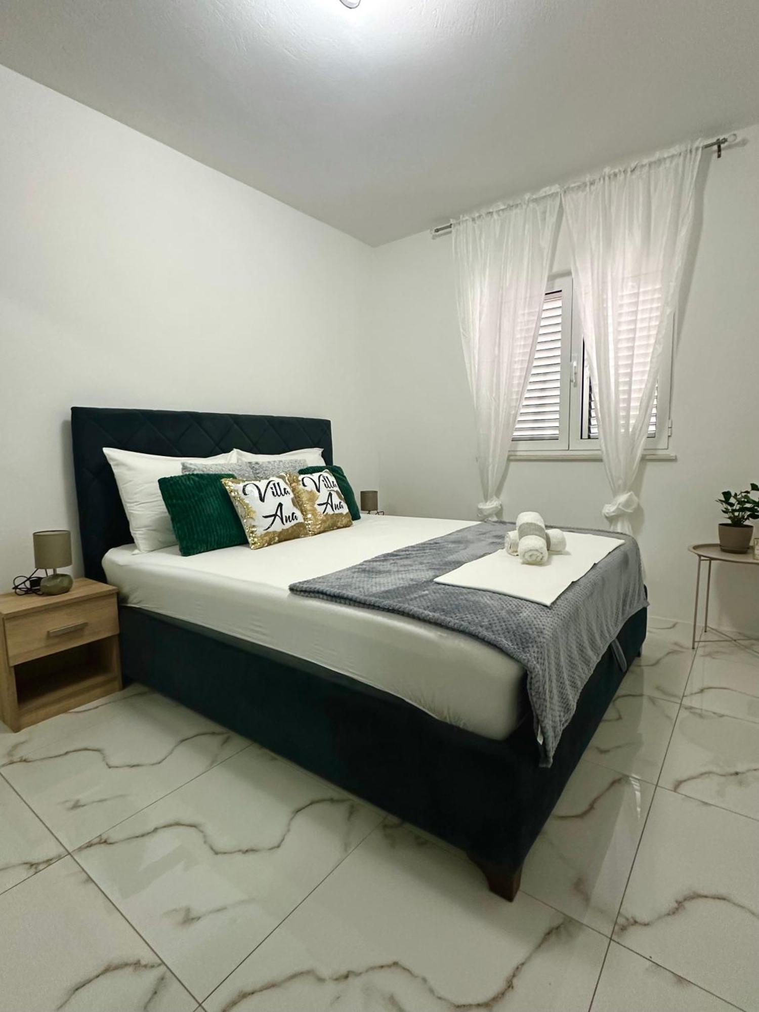 Villa Ana Kastel Sucurac Luaran gambar