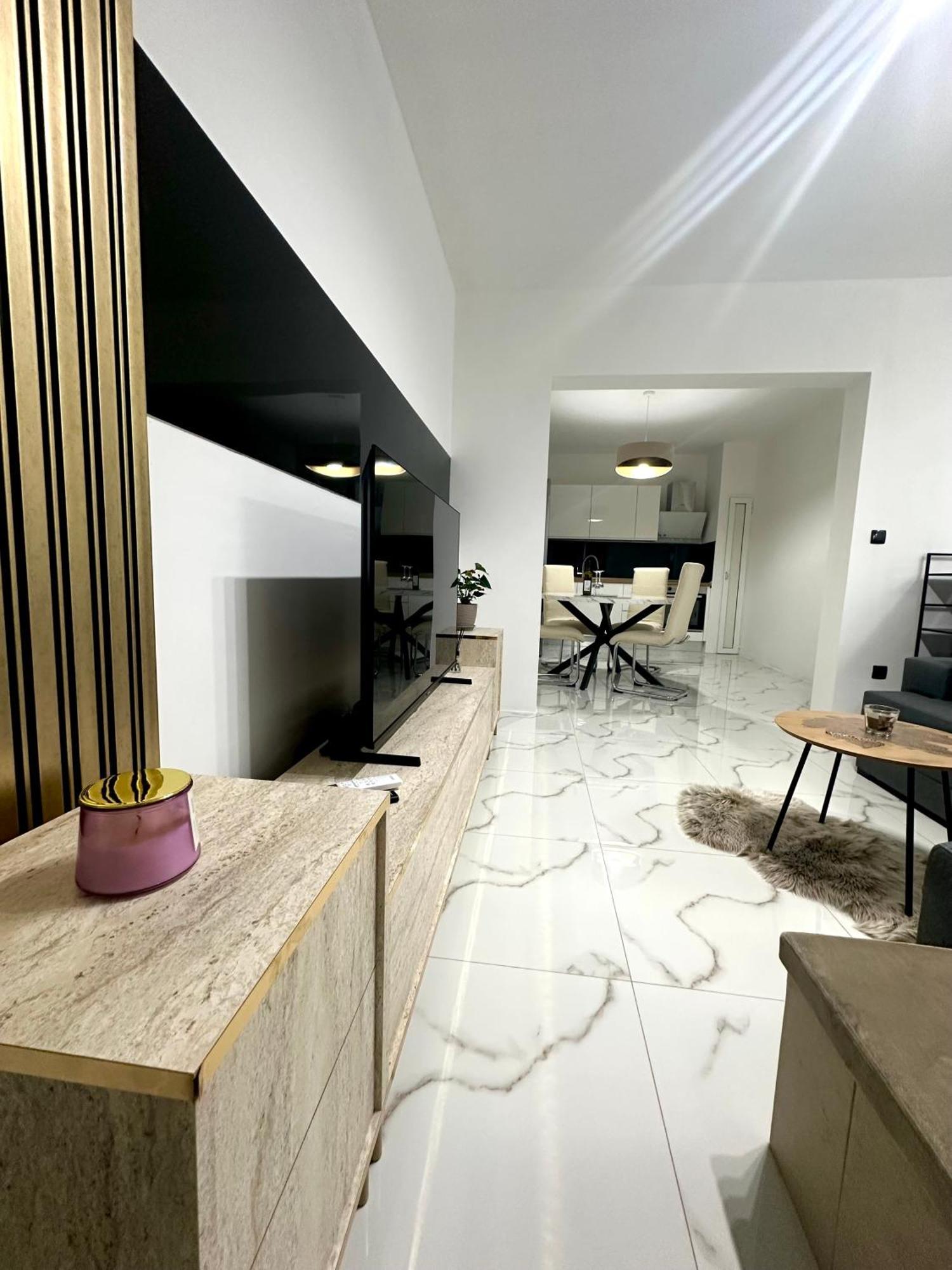 Villa Ana Kastel Sucurac Luaran gambar